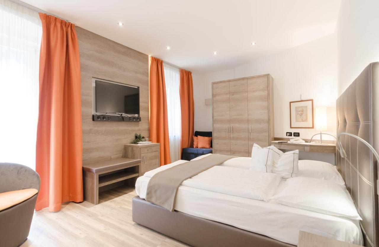Hotel Cevedale Living Romance Hotel Cogolo Ngoại thất bức ảnh
